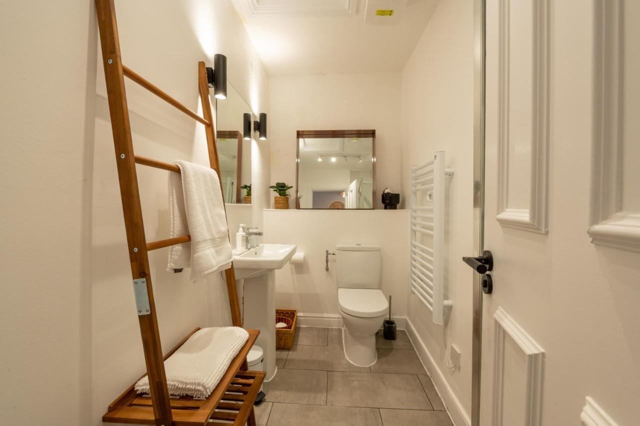 Contemporary Apartment On The Historic Rows Τσέστερ Εξωτερικό φωτογραφία